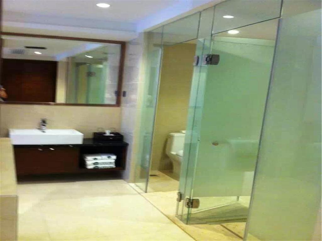 The Century Hotel Zhongshan  Bagian luar foto